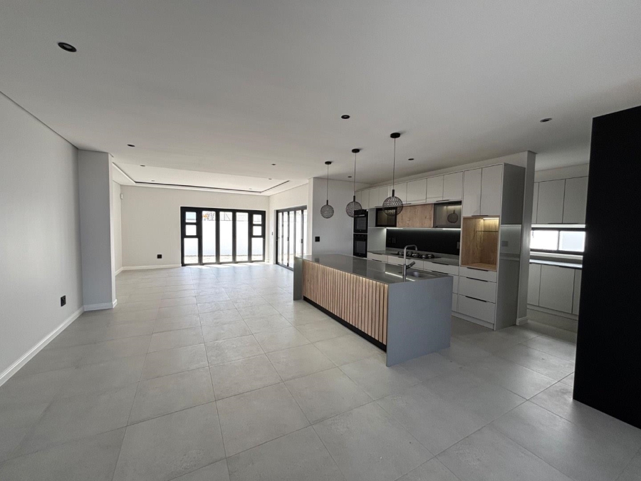 4 Bedroom Property for Sale in Sandown Western Cape